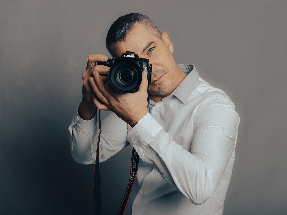 KT foto-kreatív & art Keszthelyi Tamás – A Lencse Mögött